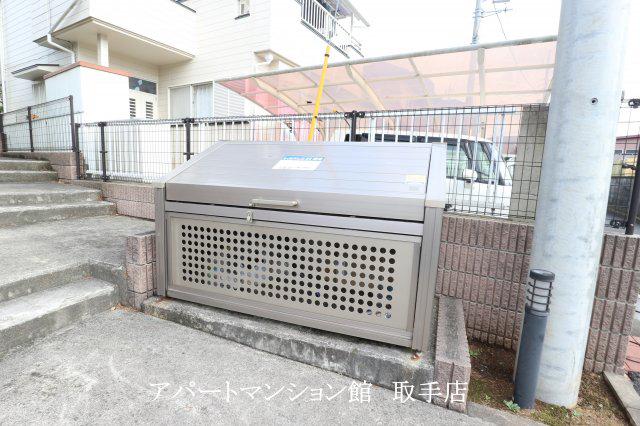 レオパレスあさひ