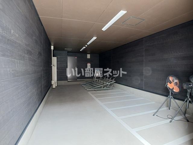 ヒカルサ尼崎神崎町