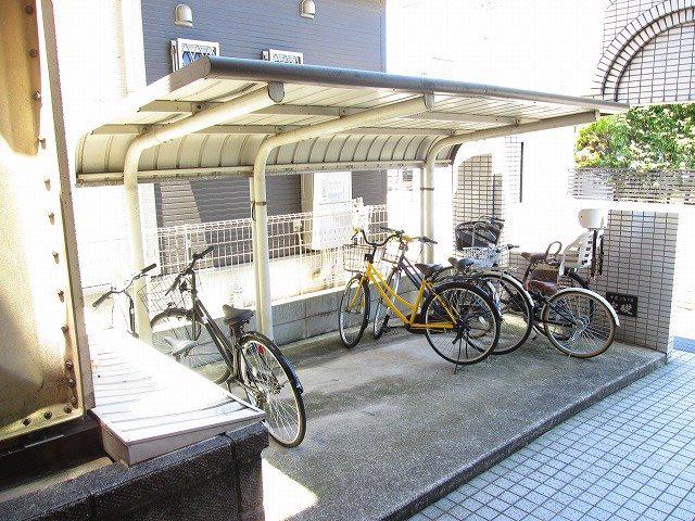 サンパレス