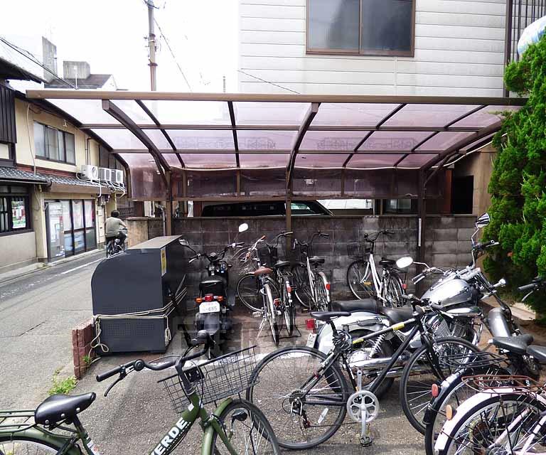 コーポシティハウス
