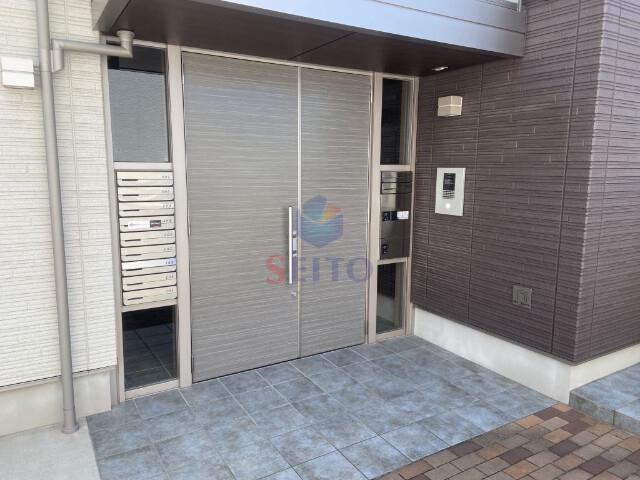 シャーメゾングラース
