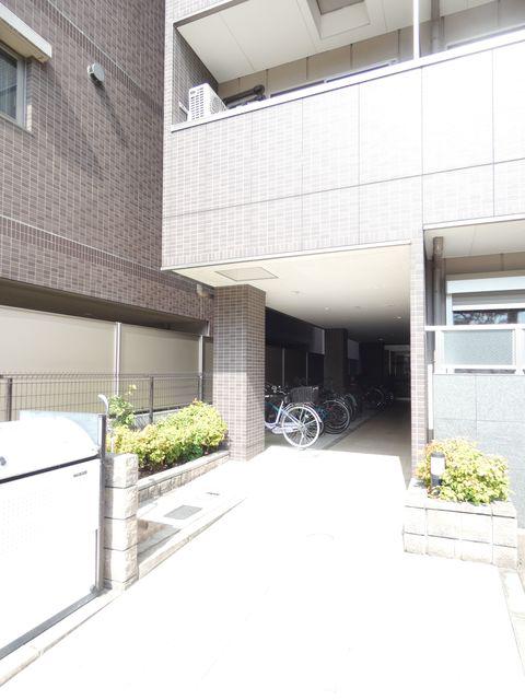 LE.佐女牛井町