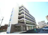 ユニヴァリィ県庁東