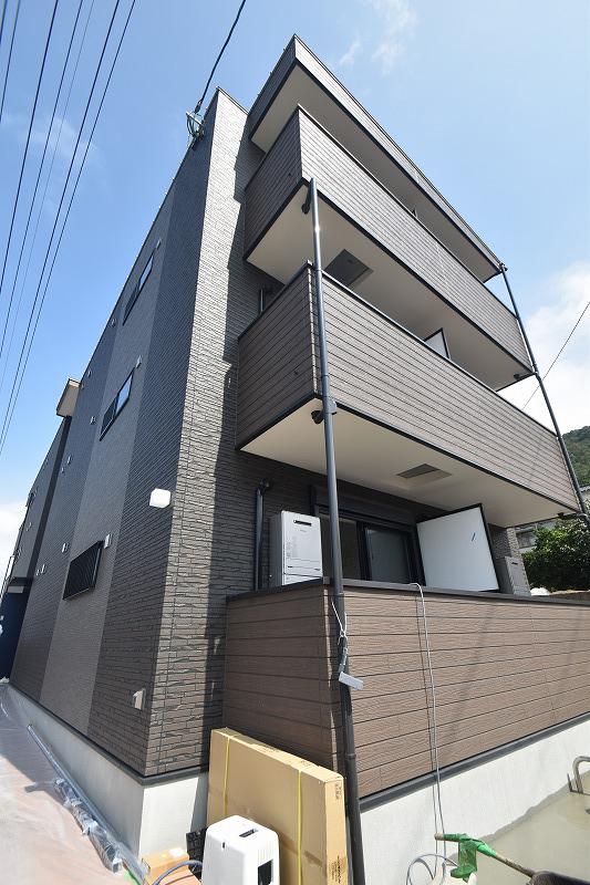 RESIDENTIAL 戸坂駅前