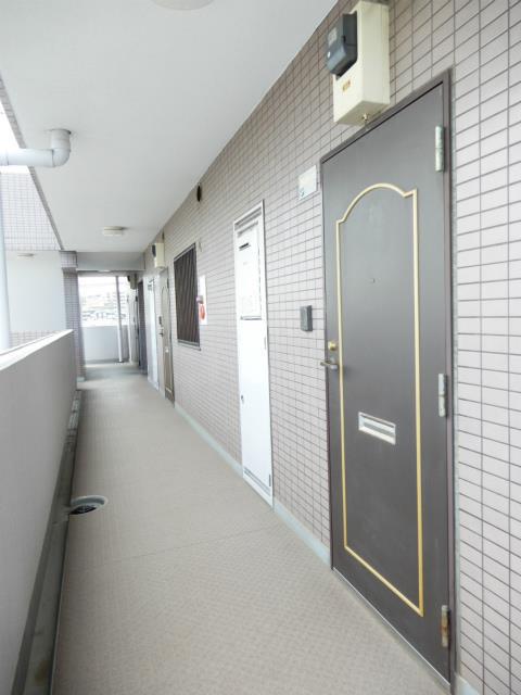 ブロードマンション