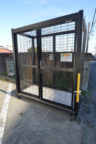 クレセント簗瀬A