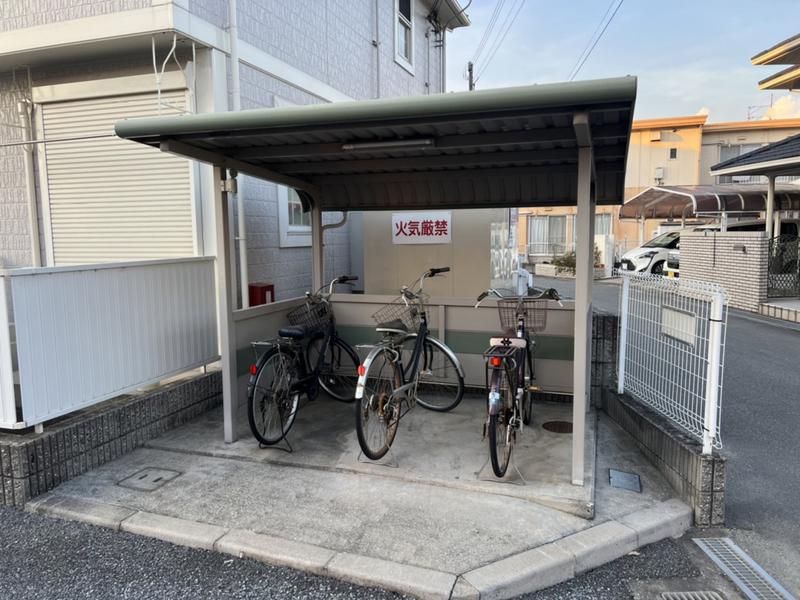 フリーデンB棟