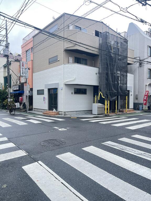 レオンハウス