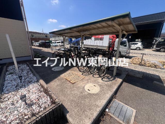 クレストール牟佐
