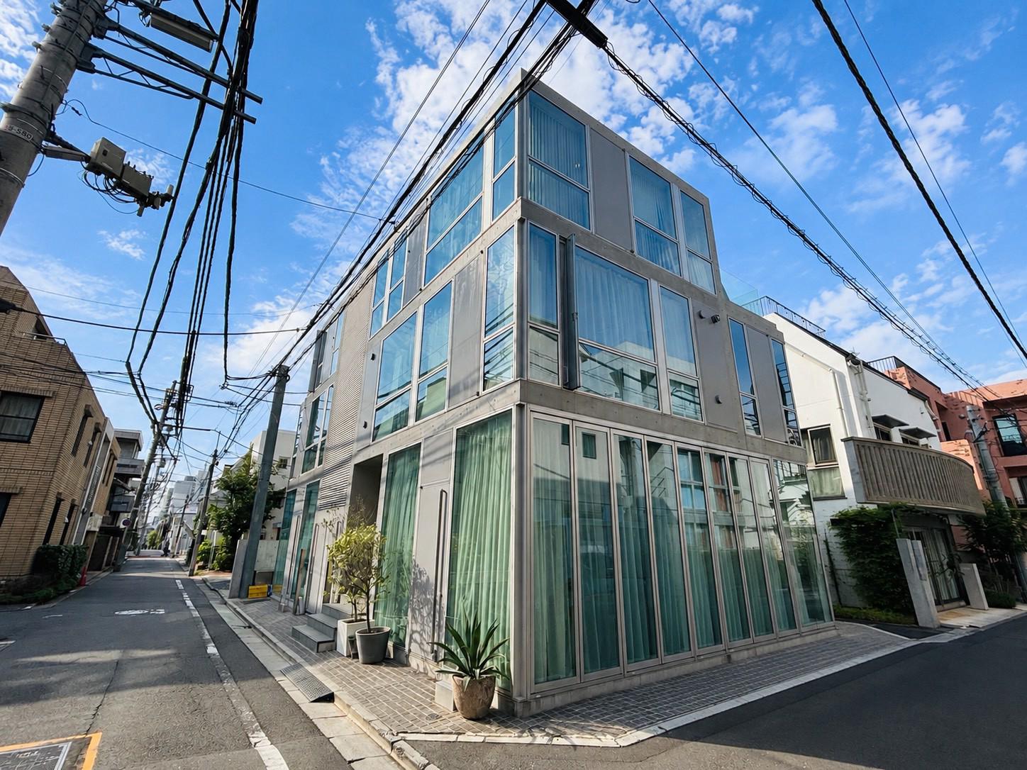 ESCENARIO OMOTESANDO