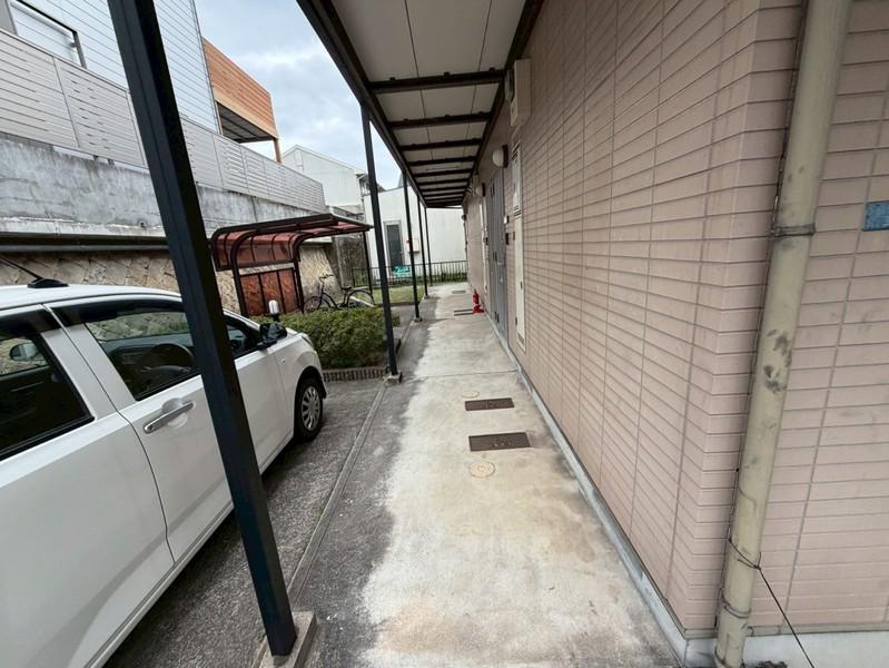 ウエストビラ