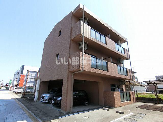 栄町パレス