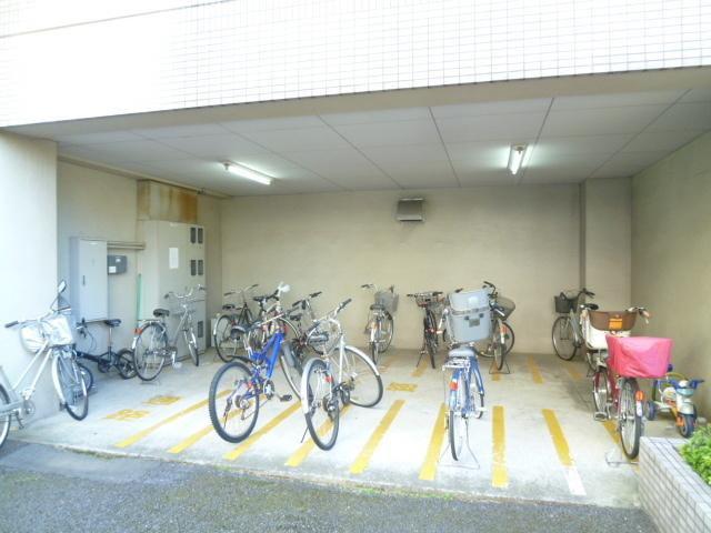 昭島コートエレガンスC棟