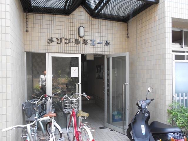 メゾンルミエール