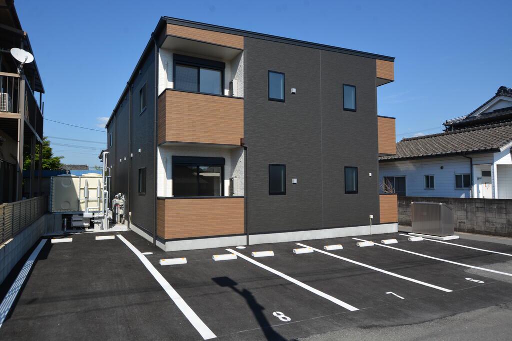 GRAND COURT 01