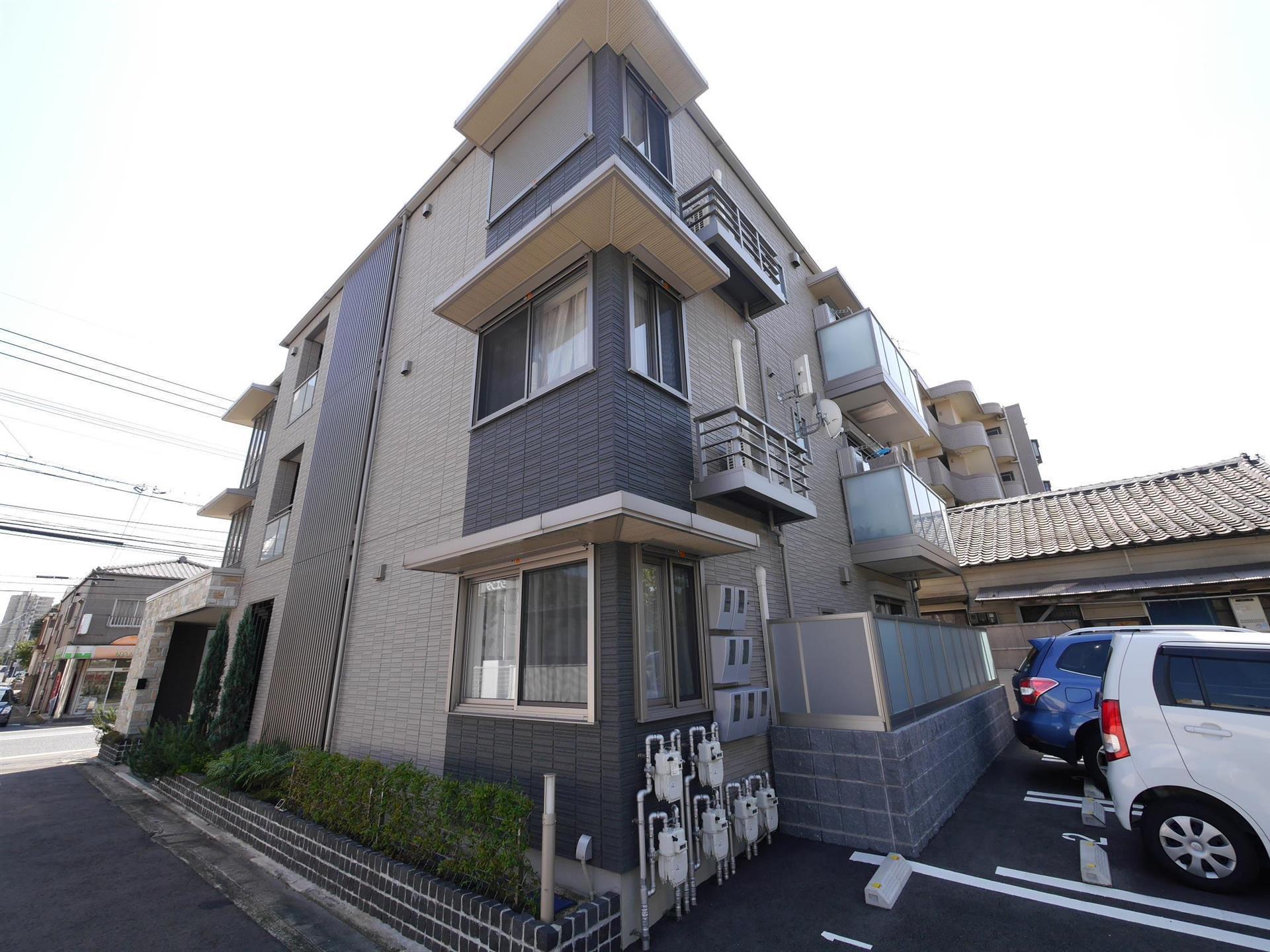 シャーメゾン境川