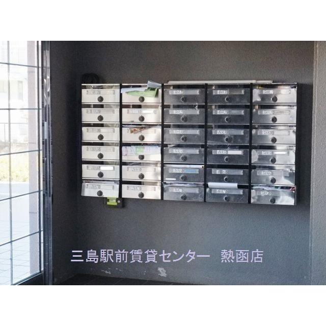 メゾンミタ