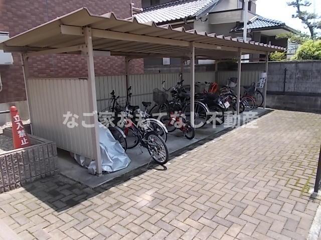 ラヴィアン新川