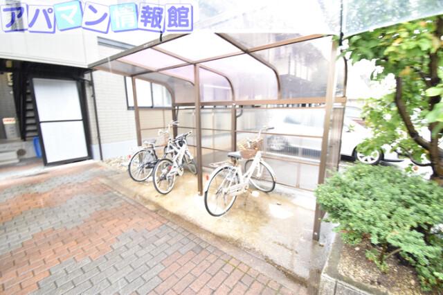 クレセント女池D棟
