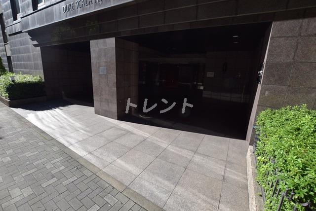 デューク・スカーラ日本橋