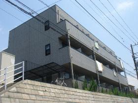 アンプルールフェール横浜子安台