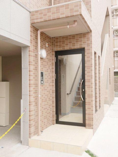 京王相模原線 南大沢駅 徒歩13分 3階建 築8年
