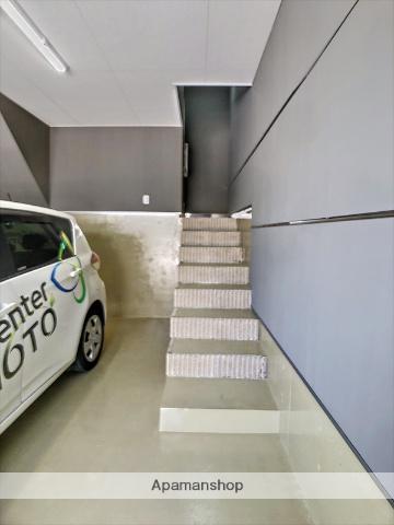 GARAGE HOUSE K