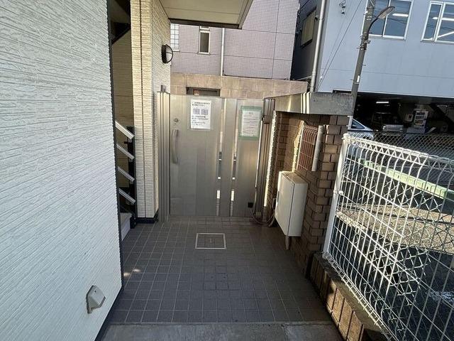 レオパレスラ フェニックス
