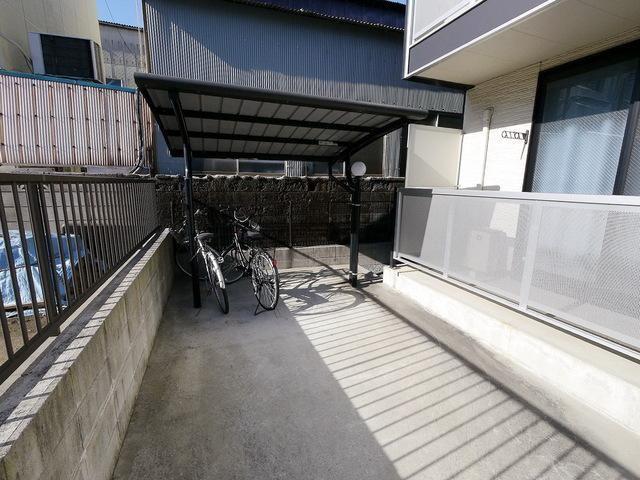レオパレス東進