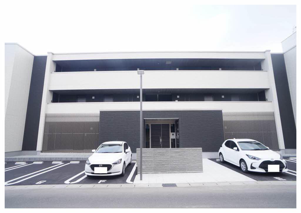 シャーメゾン コア八日町