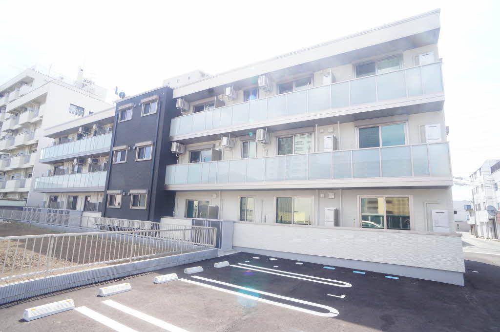 シャーメゾン コア八日町