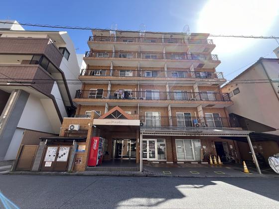 LA SHANTI 本川 