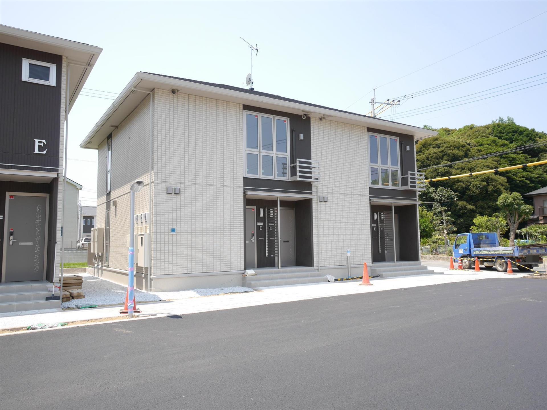 ヴィルヌーブ相坂 F棟