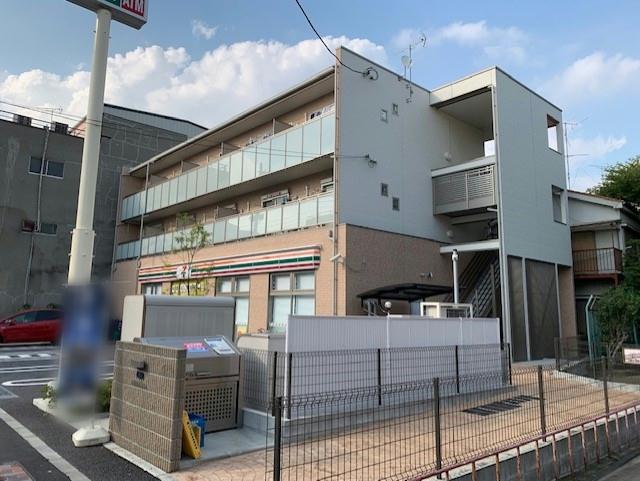 クレイノホーガスター