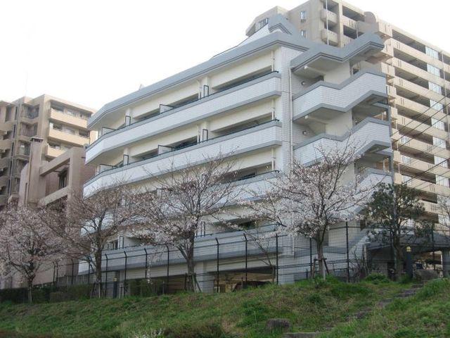 ホワイトシャトー清水弐番館