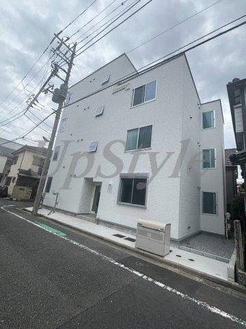 クラウディア シバマタ