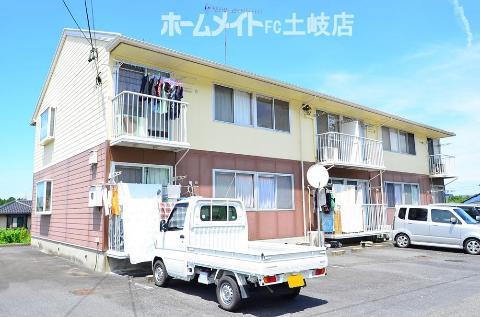 シャンポール喜多(2DK/1階)
