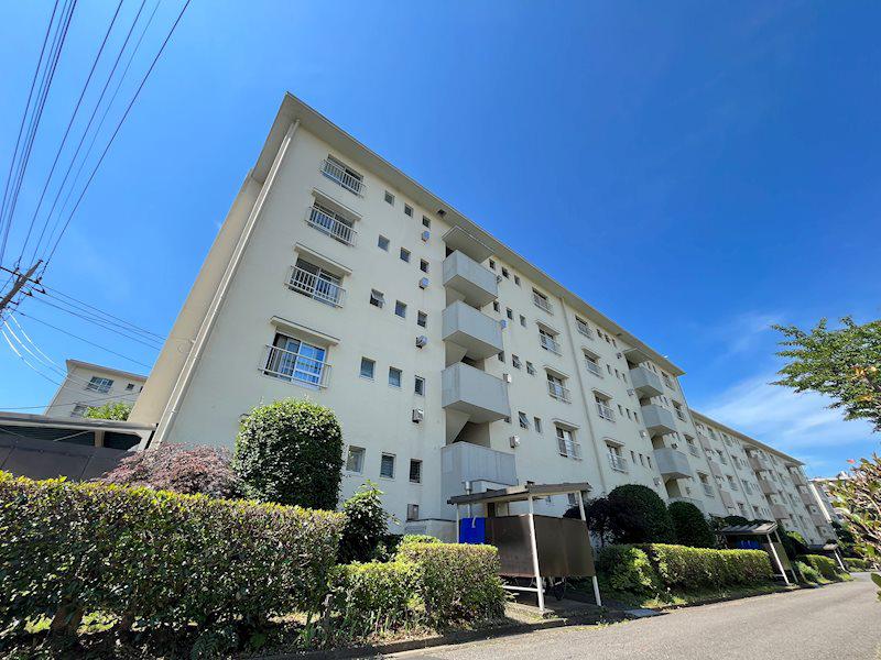 草加旭町団地7号棟
