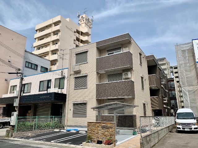 フェーブ島上
