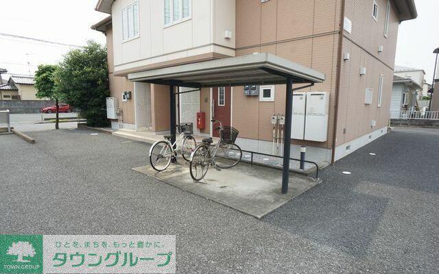 ブルーム B棟