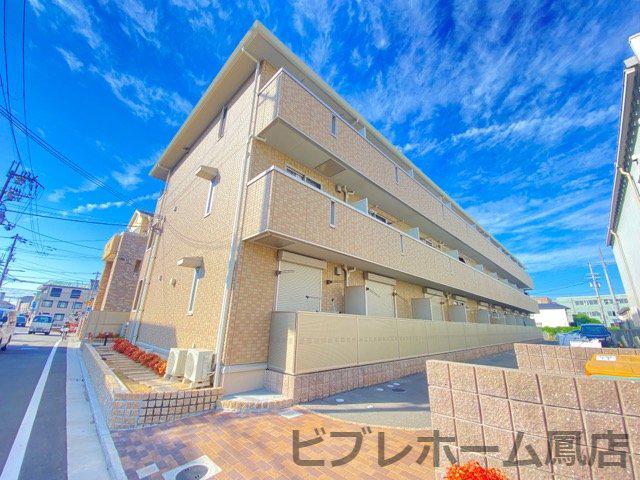 ウィステリアプレイス