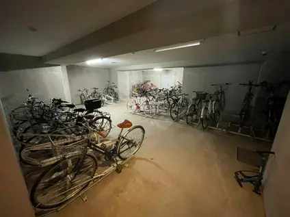 プリムヴェール四谷(1K/4階)の外観写真