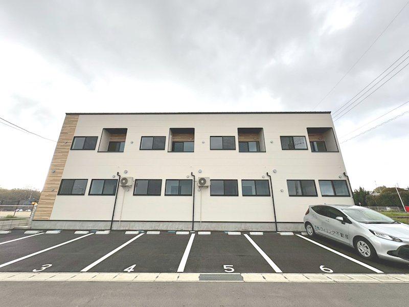 ELAIZA須屋