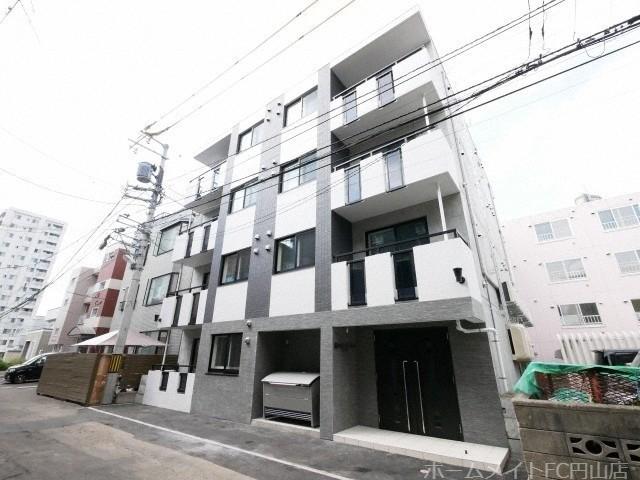 ENCHANTEE医大前