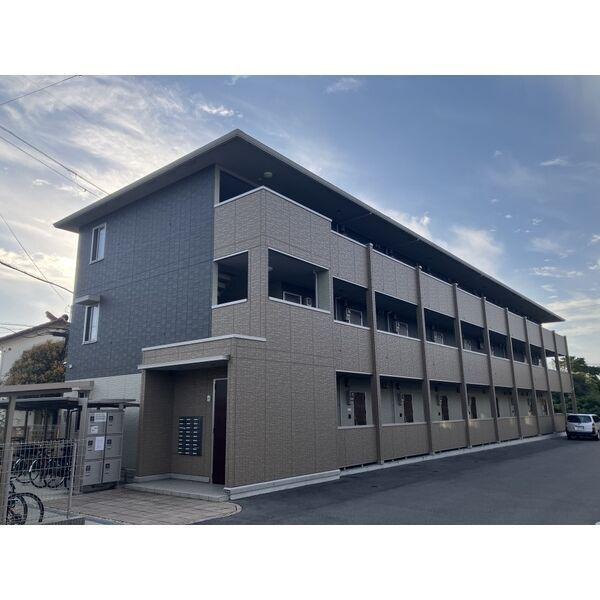 DESIGN SQUARE AN