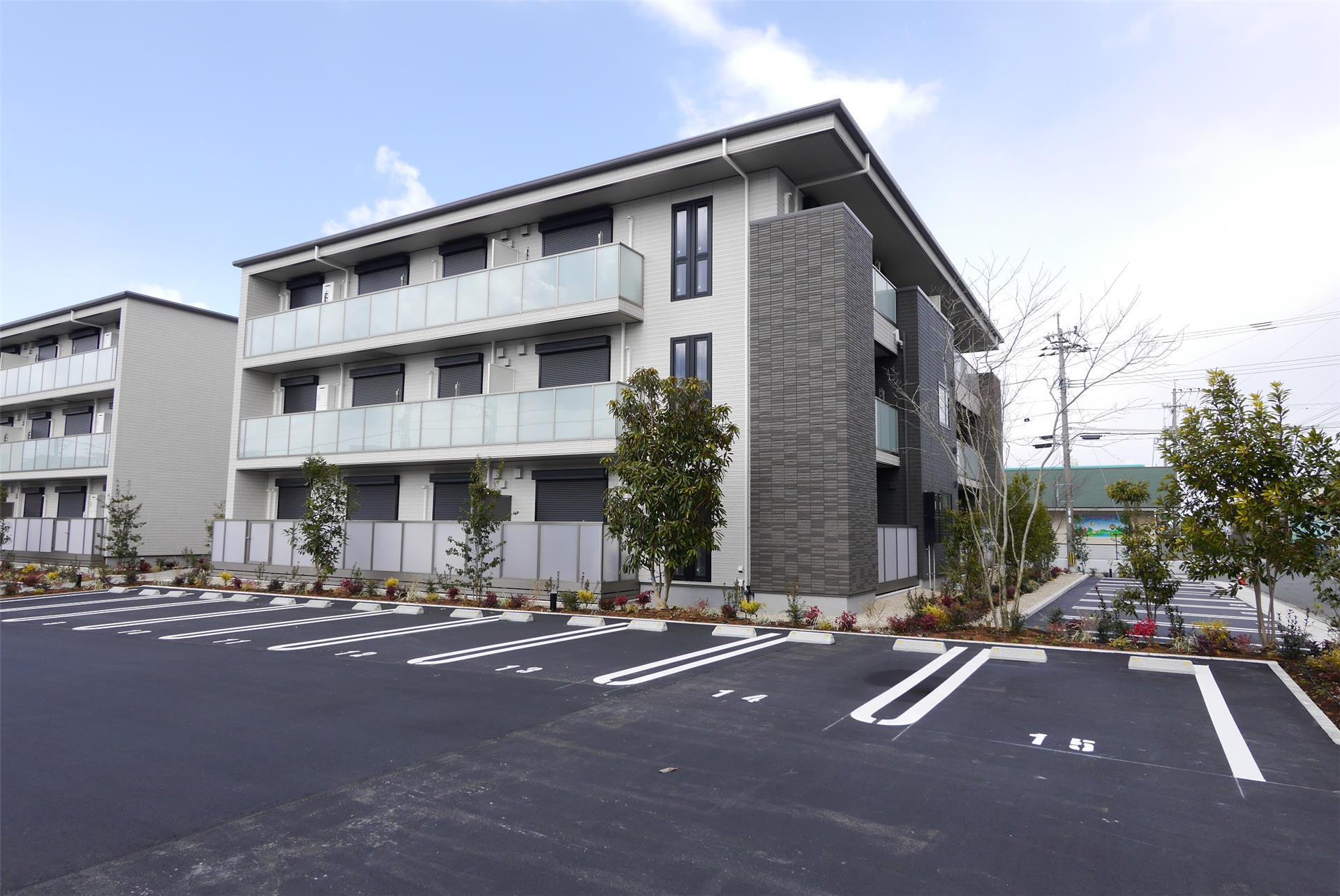 カーサ宮ノ前 直方  A棟