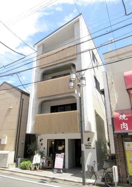 西山ガーデンハウス