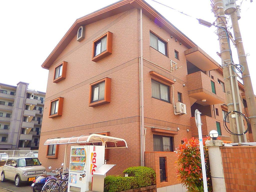 ファミーユ空港南