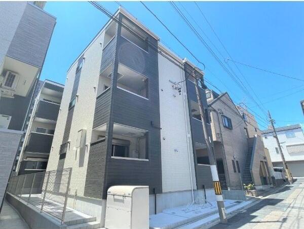 地下鉄鶴舞線 川名駅 徒歩5分 3階建 築1年