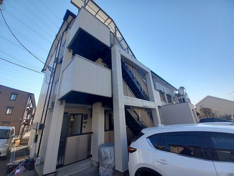 アムール大倉山A棟